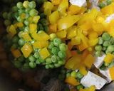 A picture of step 2 of Stewed arrowroot and veggies.