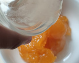 Foto del paso 3 de la receta: Mousse de chocolate blanco con interior de mango y frambuesas