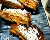 A picture of step 15 of Indian italiano stuffing sandwich in pakode style.