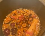 A picture of step 3 of Pork Hock Braised with Coke and Jujube.