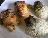Cukkinis csirkerolád fehérboros szószban recept fázis 6 fotója