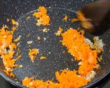 Foto langkah ke 5 dari resep Milor (Mie Instan Telor) Goreng.