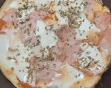 Foto del paso 3 de la receta: “Pizza” con base de tomate y huevo 🤩