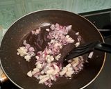 Foto langkah ke 2 dari resep Chicken Pad Kra Pao (THAILAND).