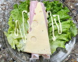 Foto del paso 3 de la receta: 🥬 Wrap de lechuga 🍅🥬🧀 sin harinas 🍅🥬🧀 fácil y rápido 🥬