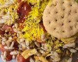 A picture of step 6 of Bhelpuri.