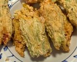 Foto del paso 10 de la receta Flores de calabacín rellenas de queso brie y jamón