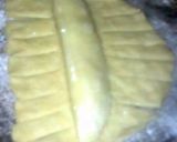 Foto langkah ke 2 dari resep Roti goreng kepang isi pisang keju.