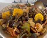 Foto langkah ke 5 dari resep Mix Seafood bumbu Saos Padang.