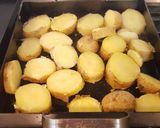 Foto del paso 4 de la receta: Muslos a la Americana con Papas Mantecadas a La Planchetta