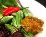 รูปขั้นตอนการทำที่ 5 ของ เนื้อเต๋าทอดผักสดน้ำพริกปูไข่