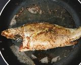 Hình bước làm 4 của món Cá Chiên Muối Ớt Sả