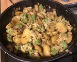 Une image de l'étape 14 de Pommes grenailles au chou romanesco et dulce.
