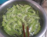 Hình bước làm 3 của món Khổ qua xào thịt bò