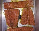 Foto del paso 1 de la receta Salmón al horno con salsa de queso azul y aceitunas negras