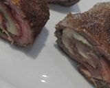 Foto del paso 6 de la receta: Rollitos de ternera con jamón y queso