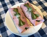 Une image de l'étape 12 de Tartines croquantes au jambon blanc,oignons nouveaux et sauce poivrons.
