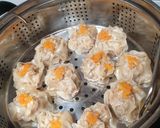 Foto langkah ke 5 dari resep Dimsum Ayam Jamur.
