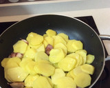 Foto del paso 3 de la receta: Patatas con calamares