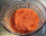 Une image de l'étape 4 de Sauce tomate à l'ail, oignon, herbes aromatiques et vin rouge.