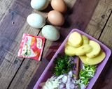 Foto langkah ke 1 dari resep Telur masak kecap.