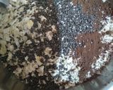 A picture of step 2 of Chocolate banana overnight oats.