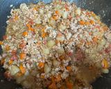 A picture of step 4 of Pork Giniling.
