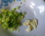 Foto langkah ke 2 dari resep Sup Ayam Simple.