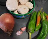 Foto del paso 1 de la receta: Redondo de pollo relleno de setas con guarnición de verduras