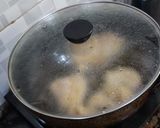Foto langkah ke 2 dari resep Nasi Kulit Daun Jeruk Tanpa Sambal.