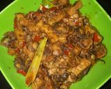 Foto langkah ke 4 dari resep Tumis kerang dara tempe.