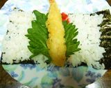 A picture of step 3 of Shrimp Tempura Onigiri Roll.