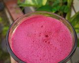 Foto langkah ke 3 dari resep Jus Detoks : Bit Wortel Apel.