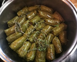Foto del paso 10 de la receta: Hojas de parra rellenas con mix de carne y arroz Bomba