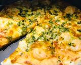 A picture of step 6 of Herby Prawn Pizza 🍤 🍕 🌿.