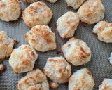 Foto del passaggio 4 della ricetta Biscottini al cocco