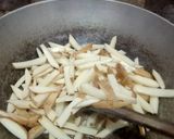 रोटी और आलू की भुजिया (roti aur aaloo ki bhujiya recipe in Hindi) रेसिपी चरण 2 फोटो