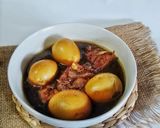 Foto langkah ke 4 dari resep Semur Telur Tahu Kecap.
