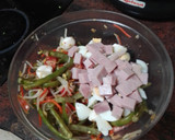Foto del paso 4 de la receta: Ensalada de judías verdes con tomate, mozzarella, jamón cocido y huevo duro