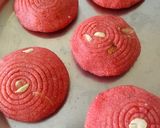 A picture of step 4 of Steamed tomato rava kachori.