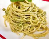 Foto del passaggio 5 della ricetta Spaghetti crema di zucchine e menta