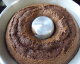 Foto del paso 3 de la receta: Bizcocho-corona de chocolate con nueces