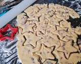 A picture of step 4 of Cranberry Shortbread.