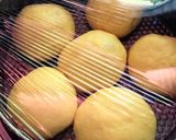 Hình bước làm 4 của món Bánh mì bí đỏ nhân thịt gà khìa