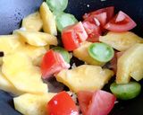 Hình bước làm 3 của món Sườn Xào Chua Ngọt