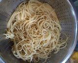 Foto langkah ke 2 dari resep Spaghetti bolognese ayam suwir.