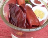 A picture of step 3 of Momos Chutney.