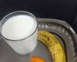 Haldi Banana milkshake recipe step 1 photo