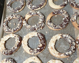 Foto del paso 2 de la receta: Galletas de mantequilla decoradas
