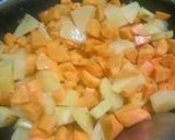 गाजर और आलू की सब्ज़ी (Carrot and potato ki sabzi recipe in hindi) रेसिपी चरण 3 फोटो
